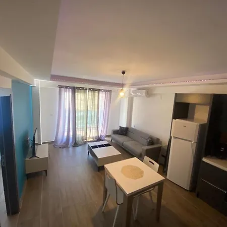 Esin Golf Kusadasi Appartement *